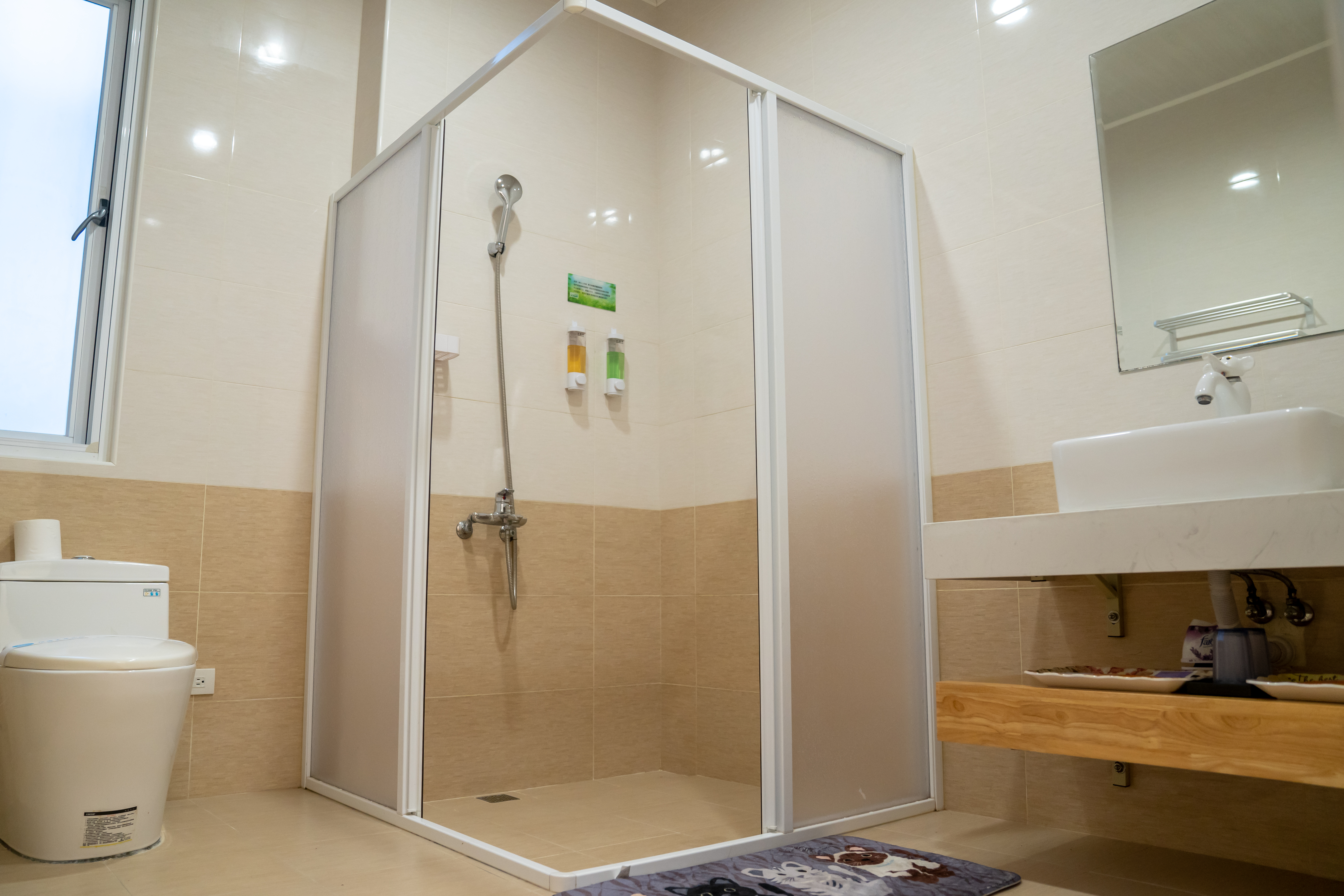 澎湖旅遊-栗梅紅四人房